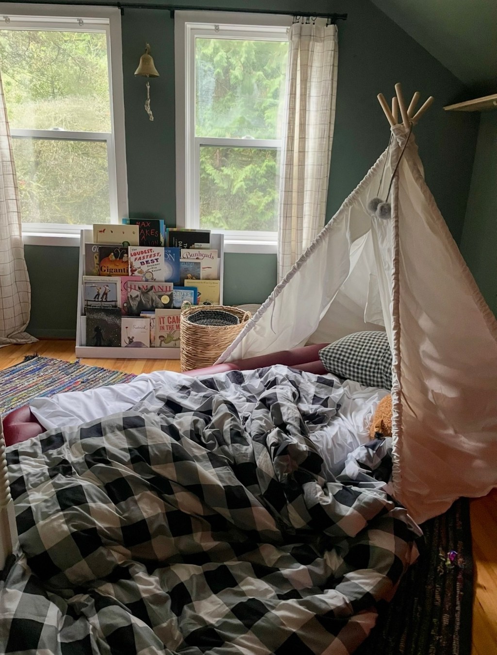 To the end of june: a portrait of the American foster care system